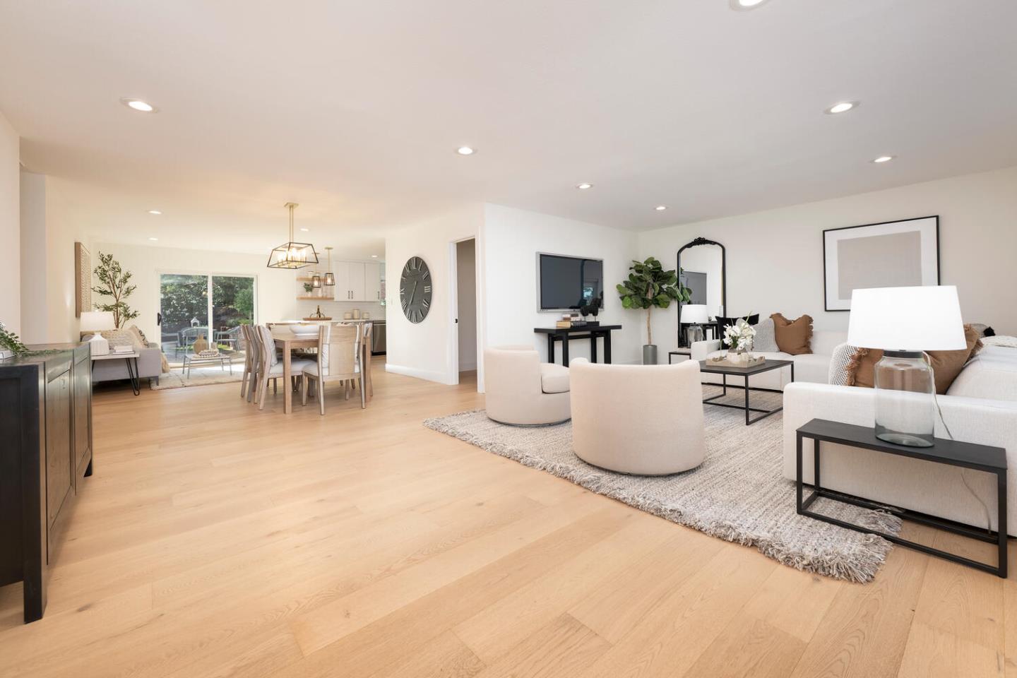 5 Spring Valley Way