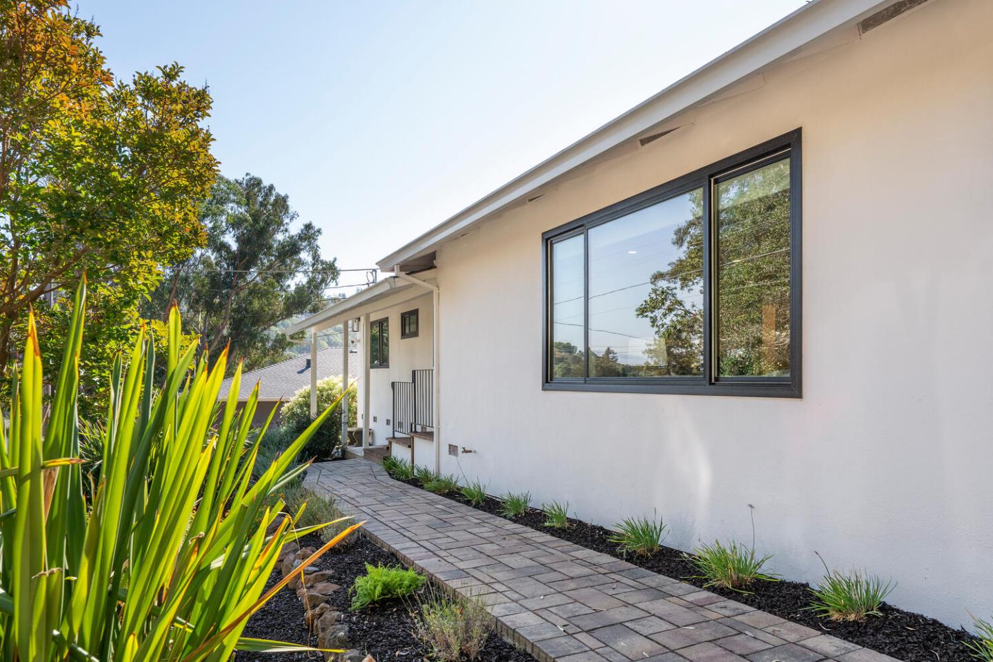 5 Spring Valley Way