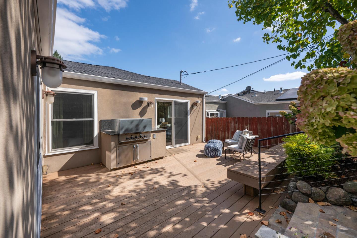 956 Tamarack Avenue