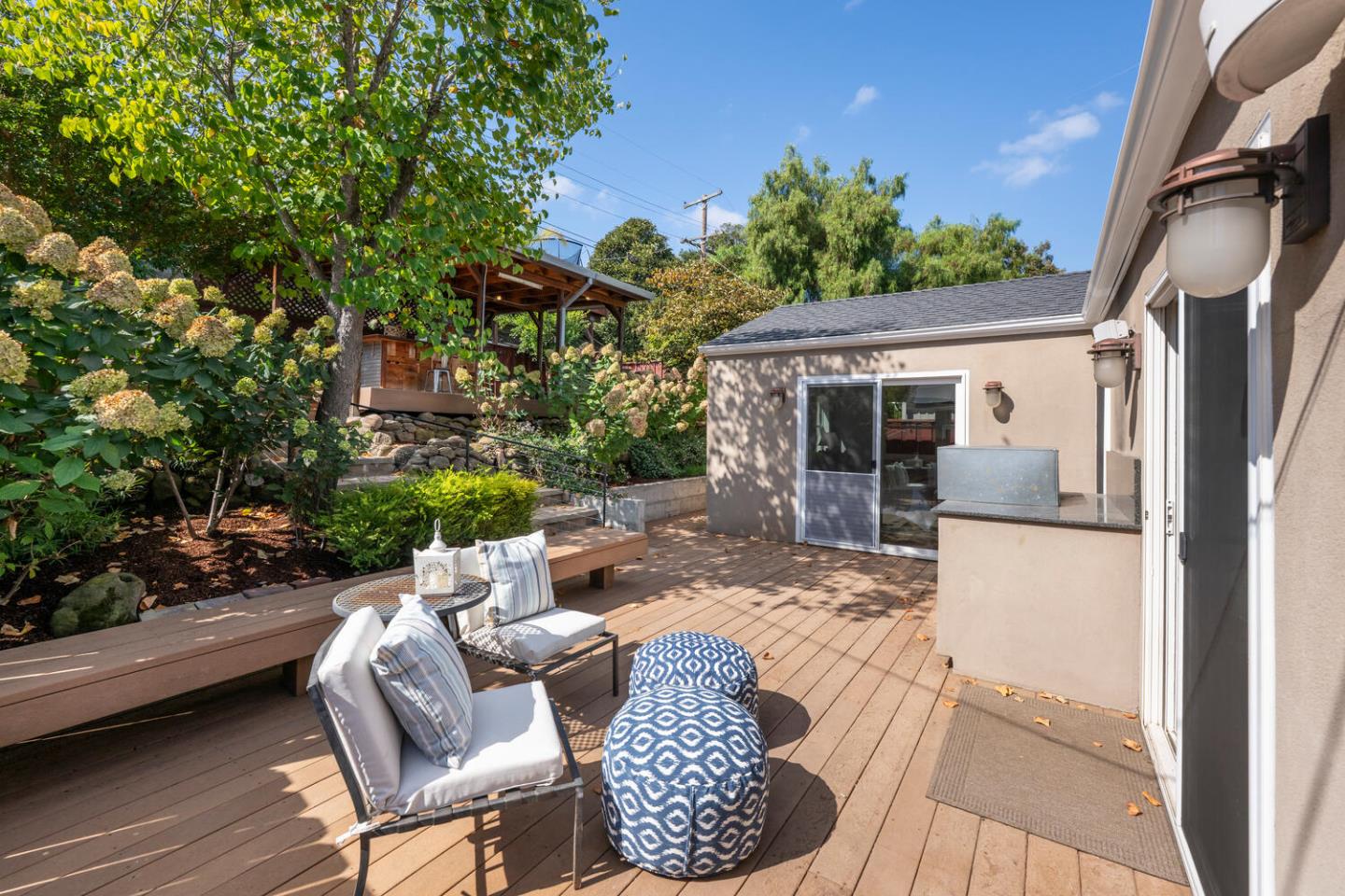 956 Tamarack Avenue