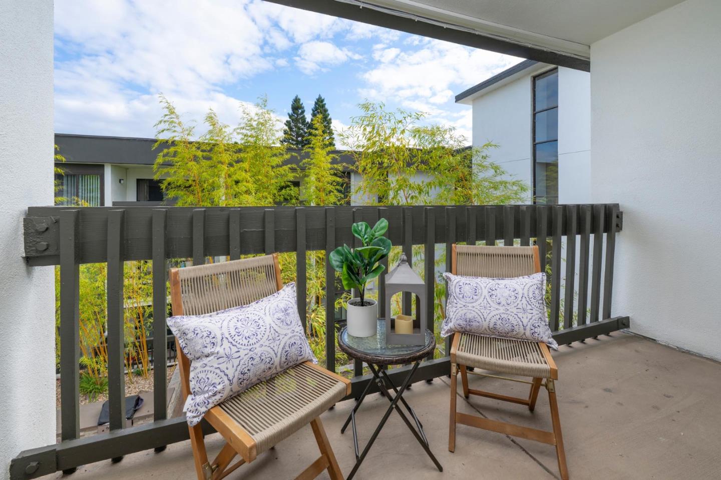 316 North El Camino Real 306