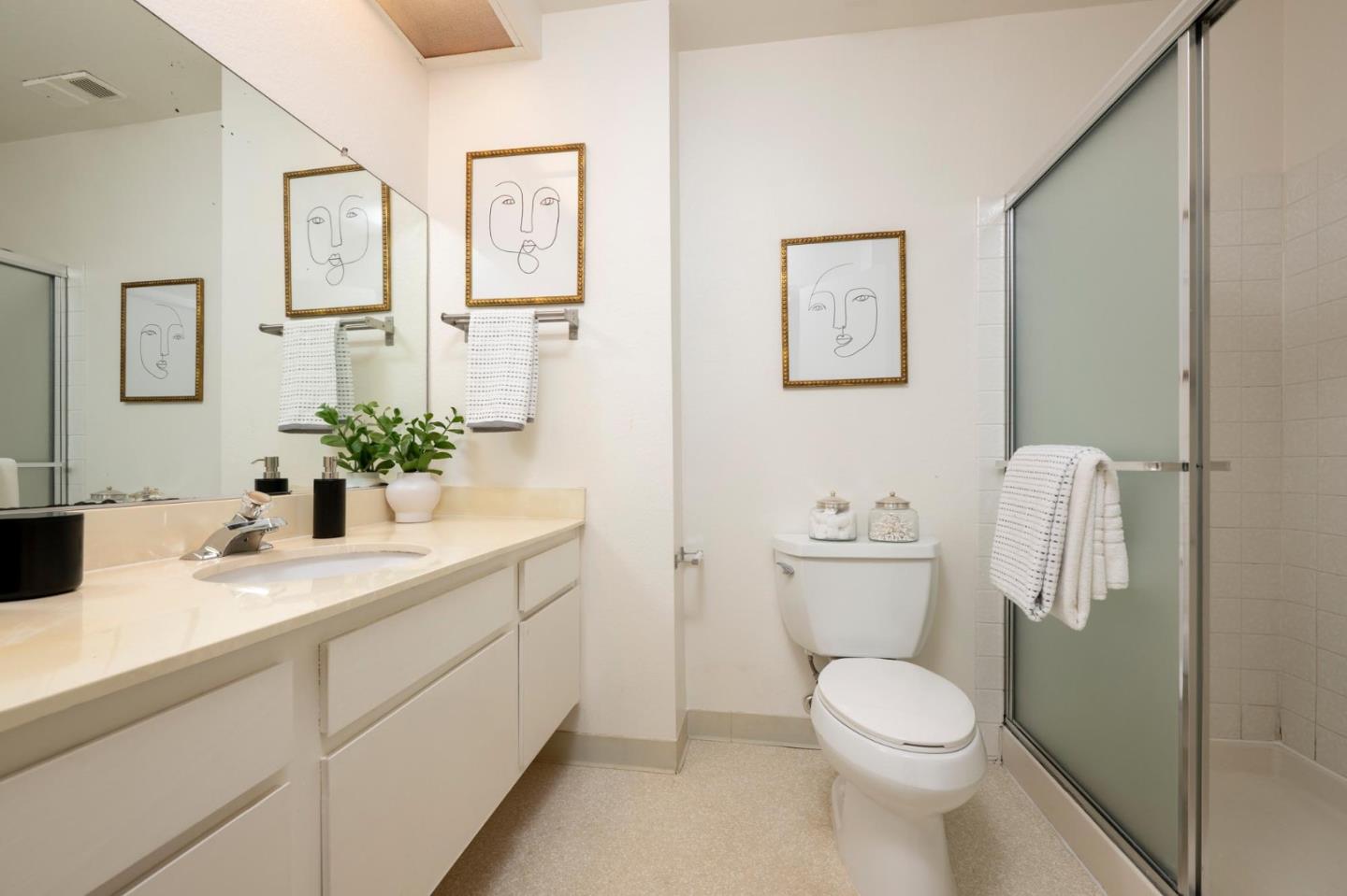 316 North El Camino Real 306