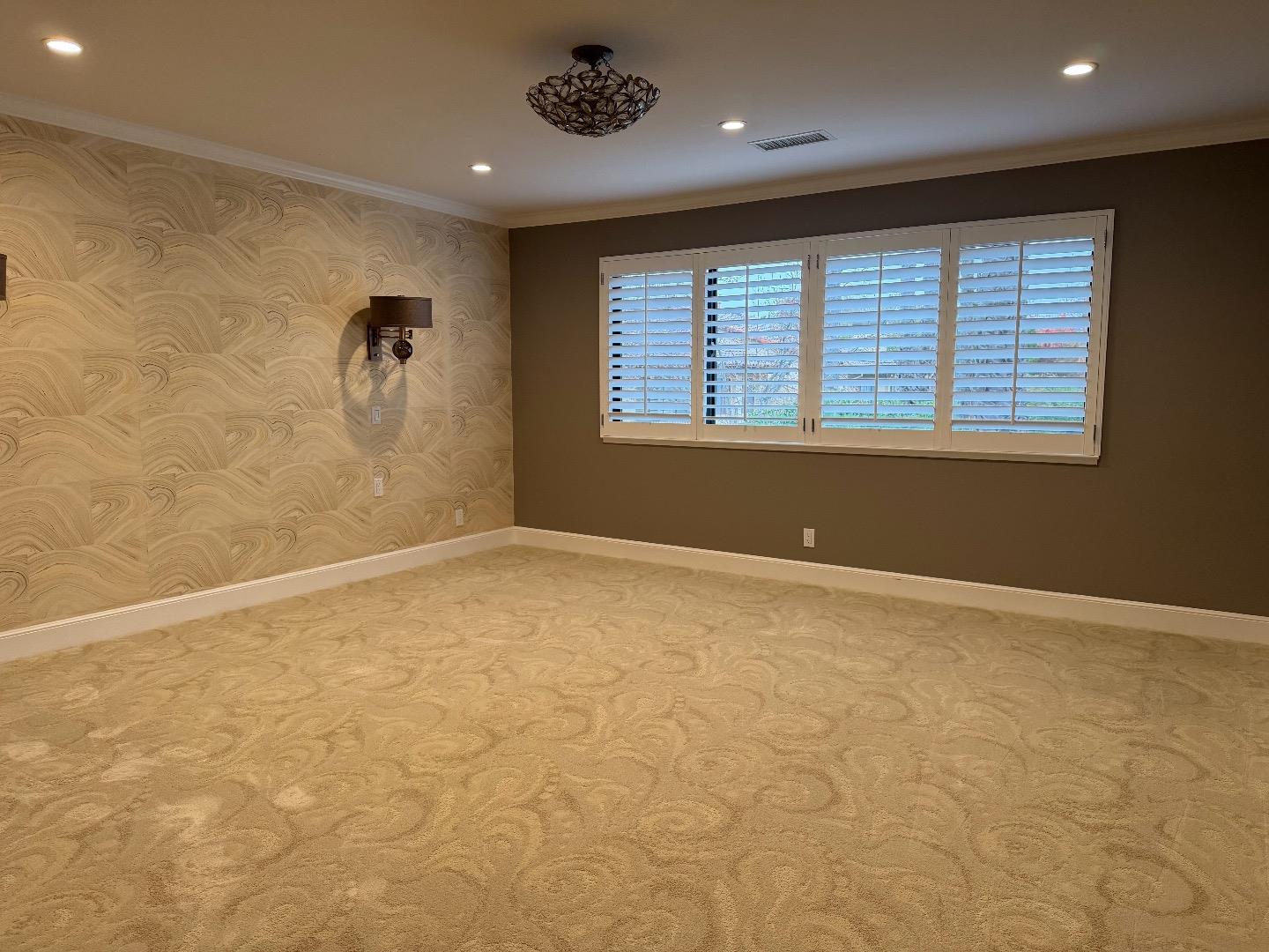 1125 Royal Lane