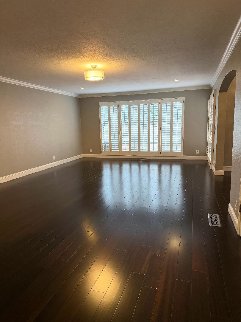 1125 Royal Lane