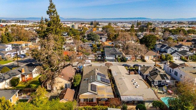 1316 Rosewood Avenue