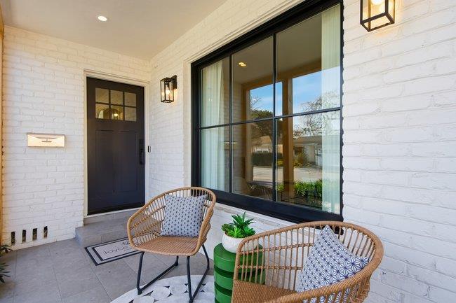 1316 Rosewood Avenue