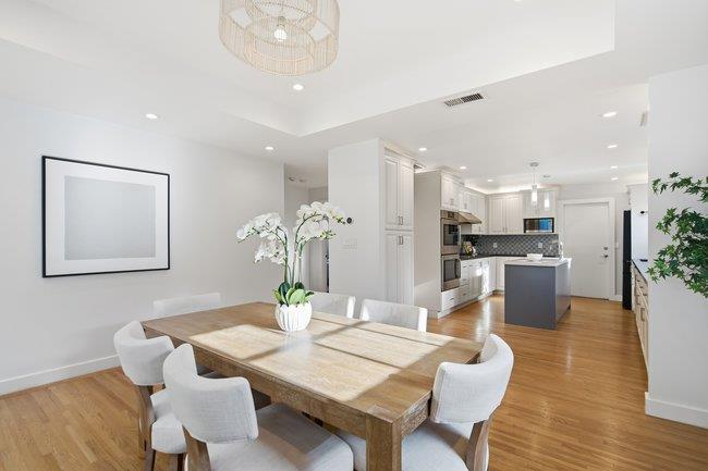 1316 Rosewood Avenue