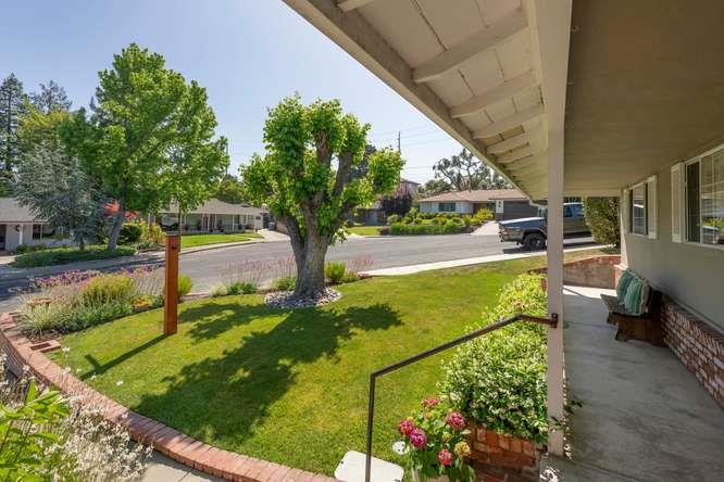 848 Chesterton Avenue