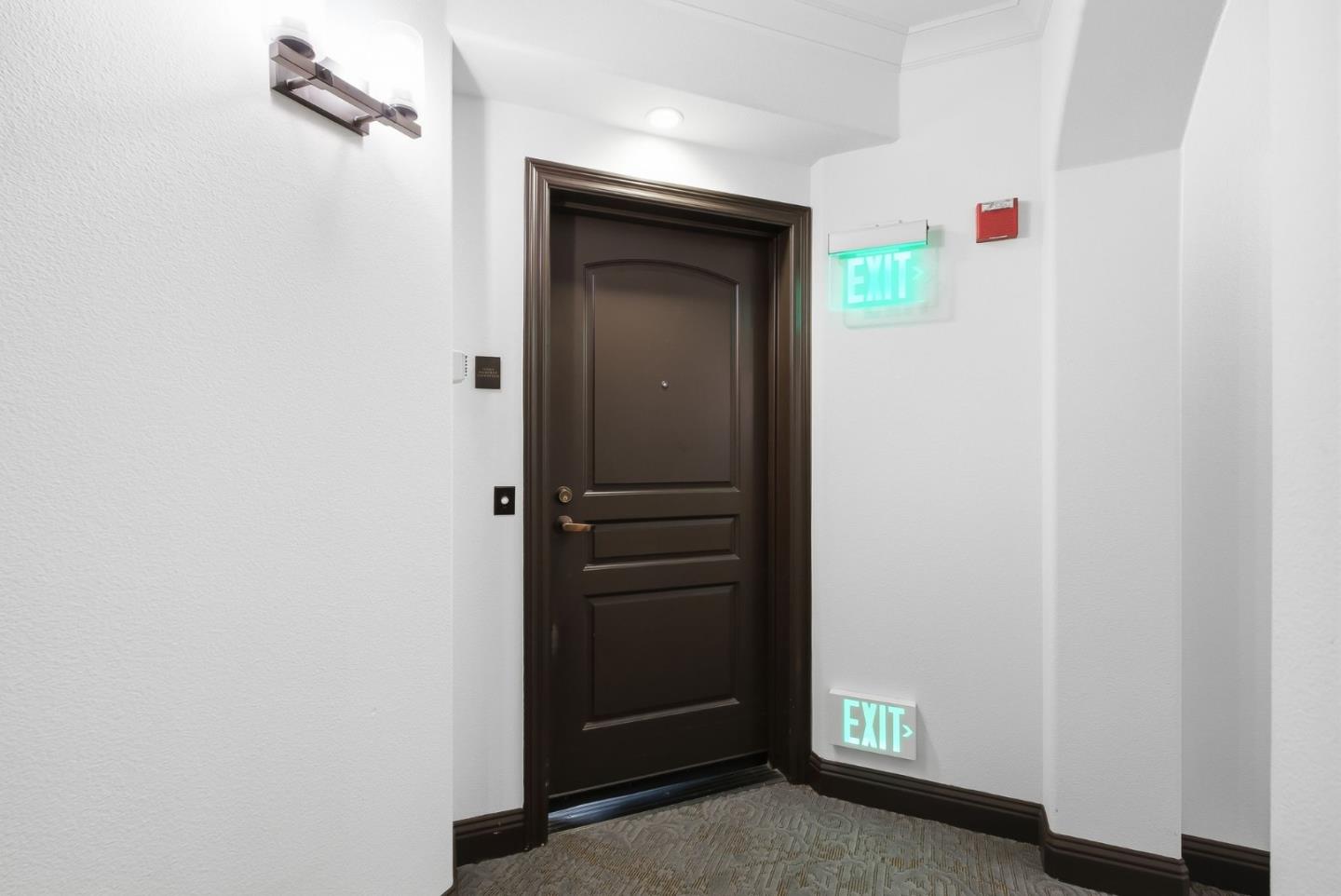 633 Elm 317