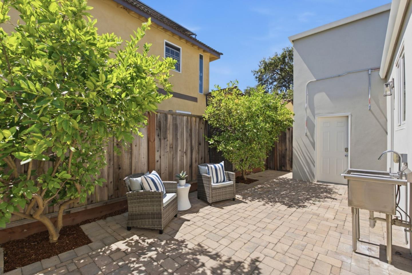 125 Sunnydale AVE