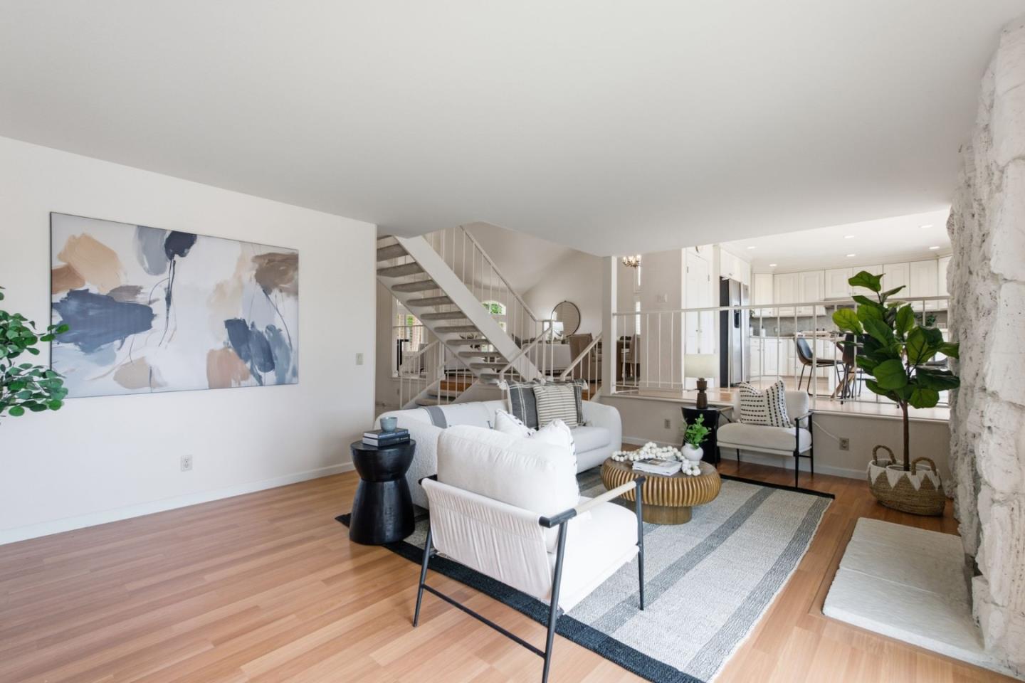 2564 Sherborne DR