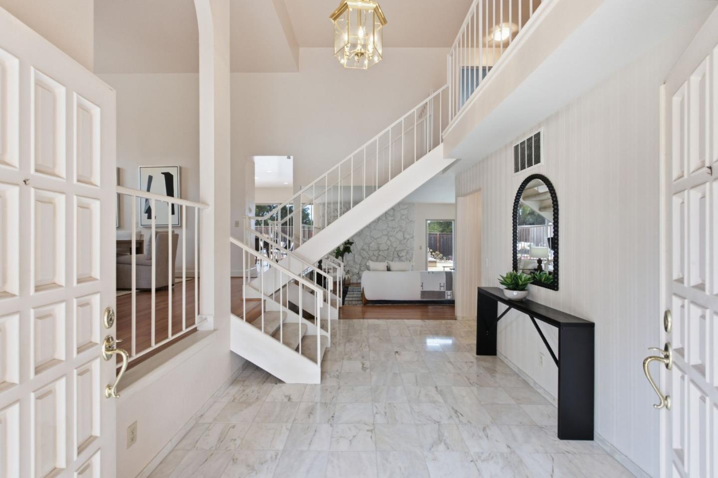 2564 Sherborne DR