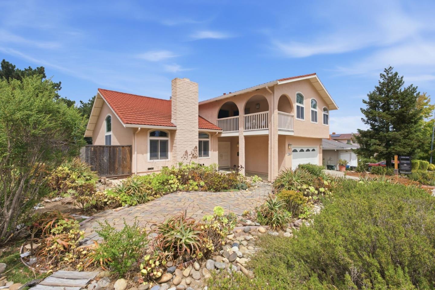 2564 Sherborne DR