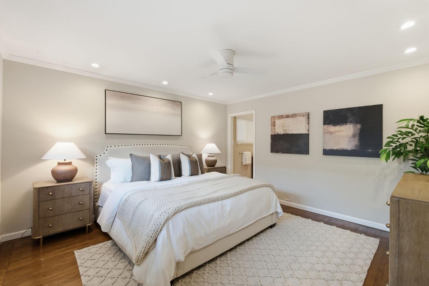 2720 Debbie CT