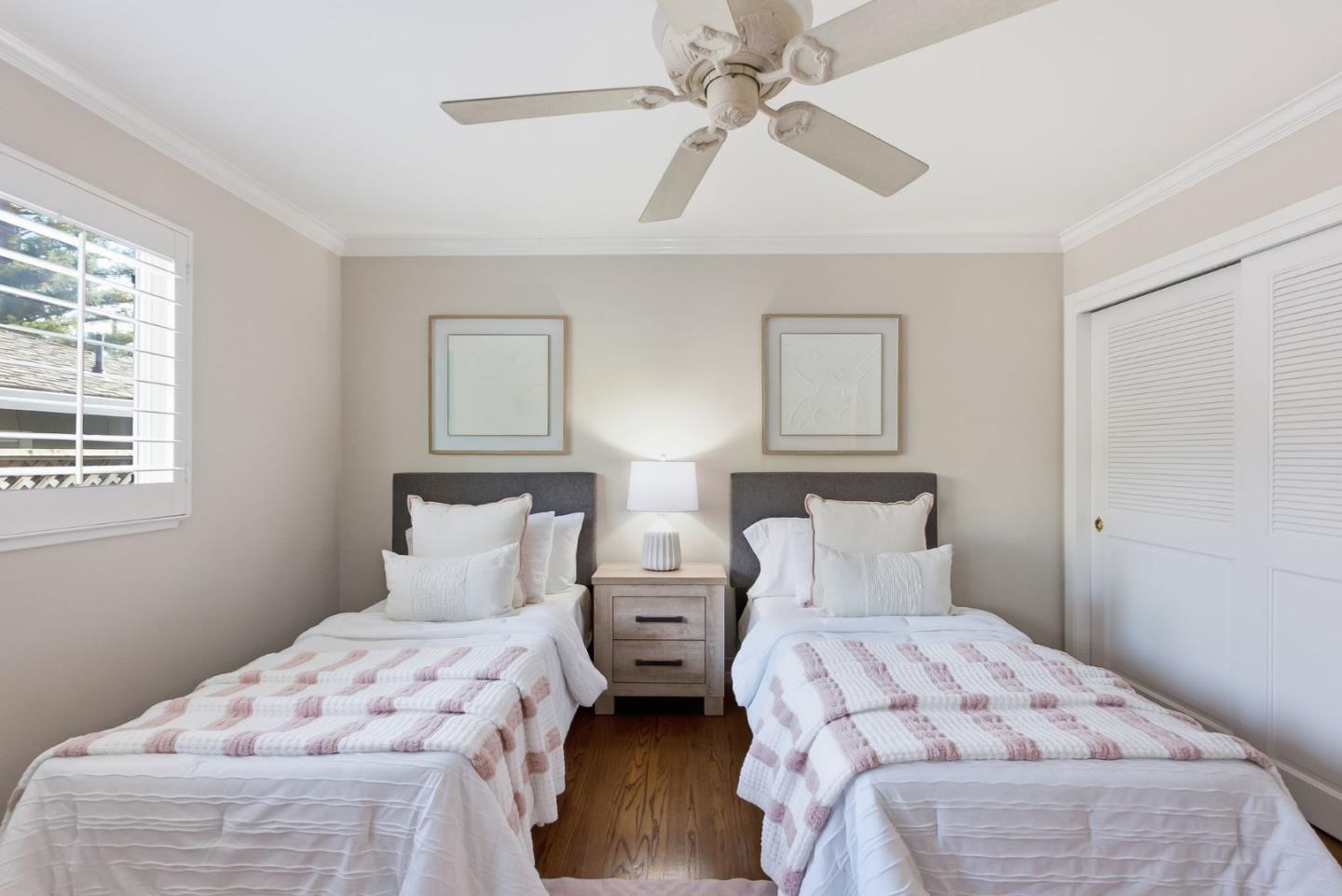 2720 Debbie CT