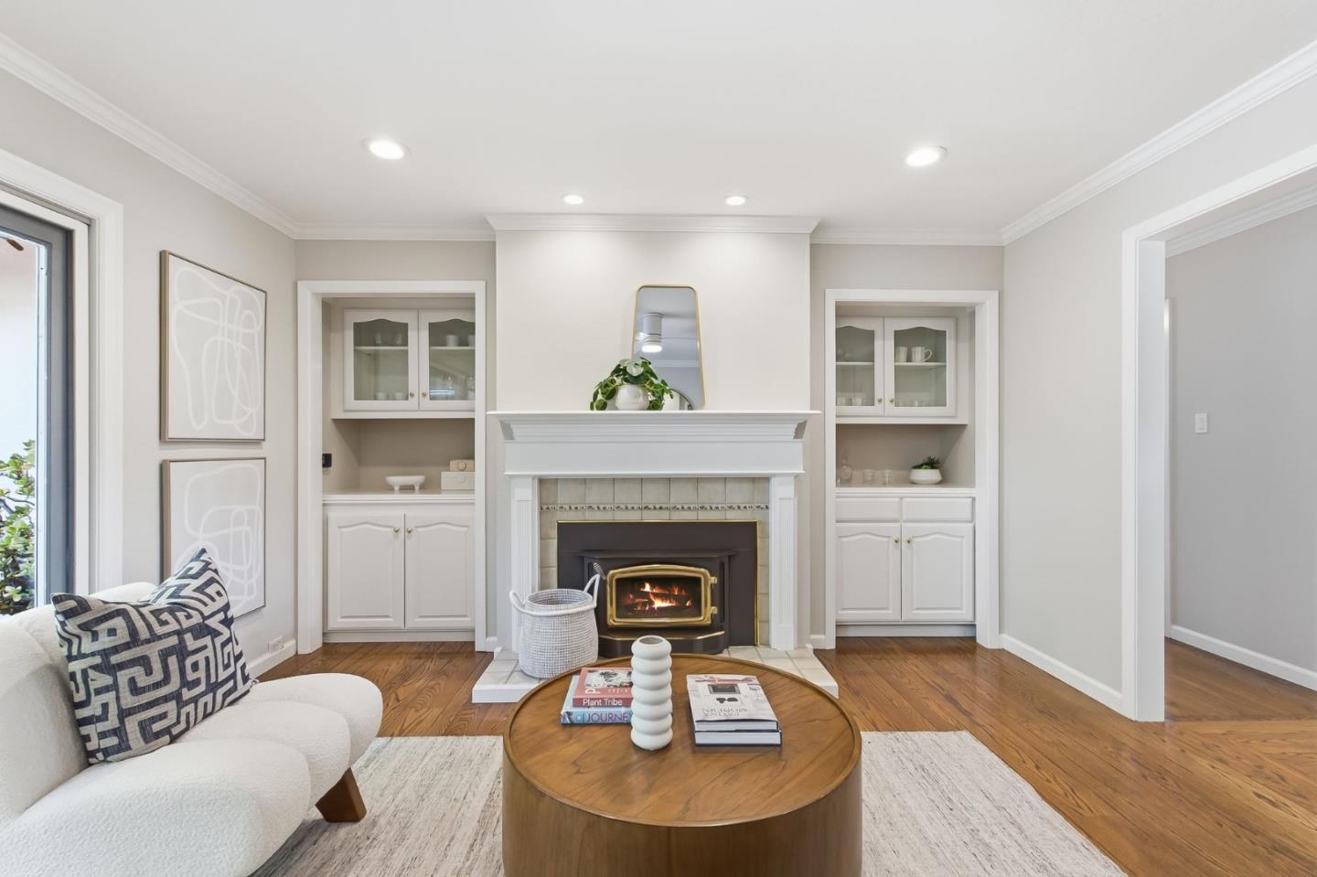 2720 Debbie CT