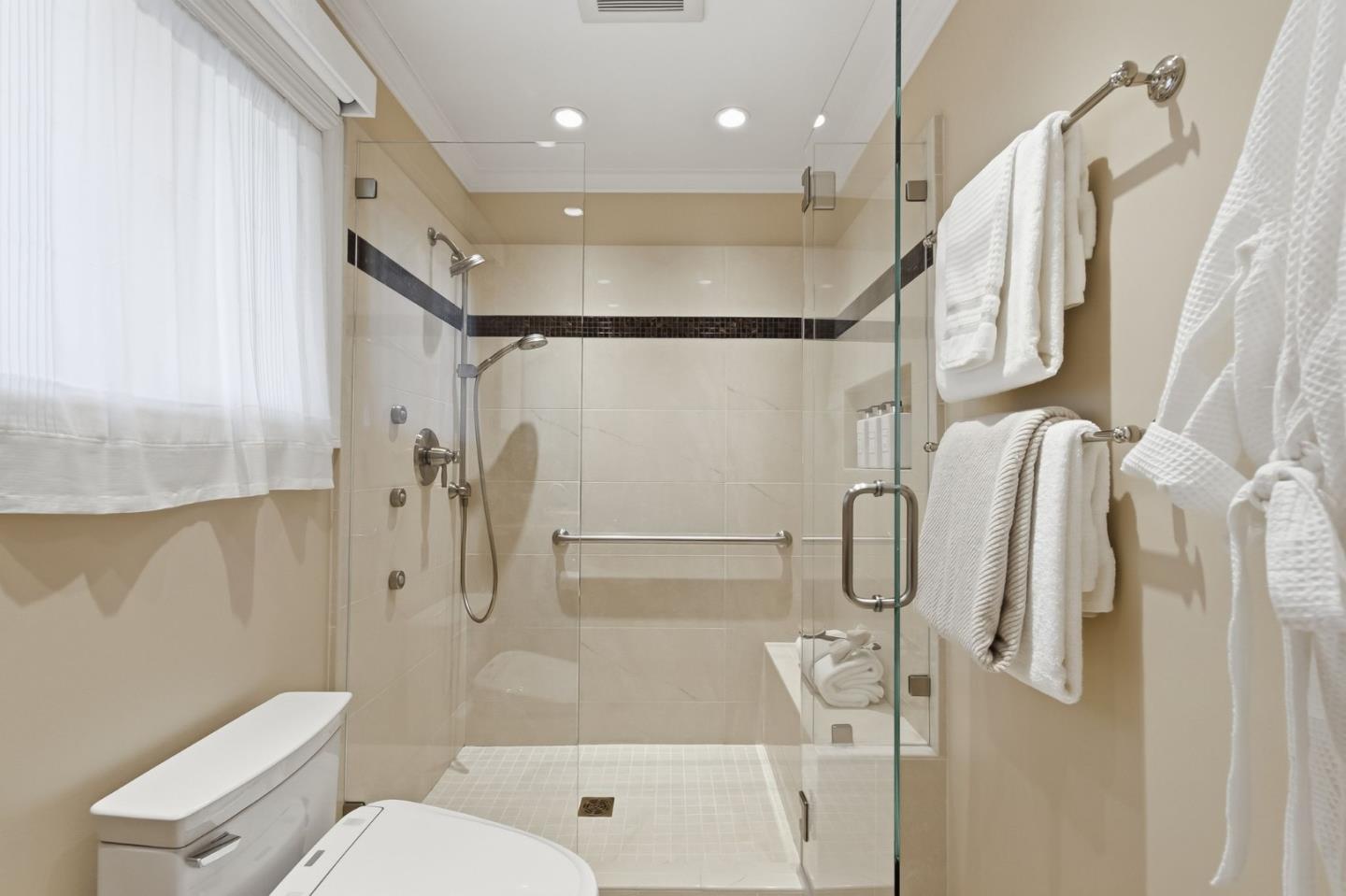 2720 Debbie CT