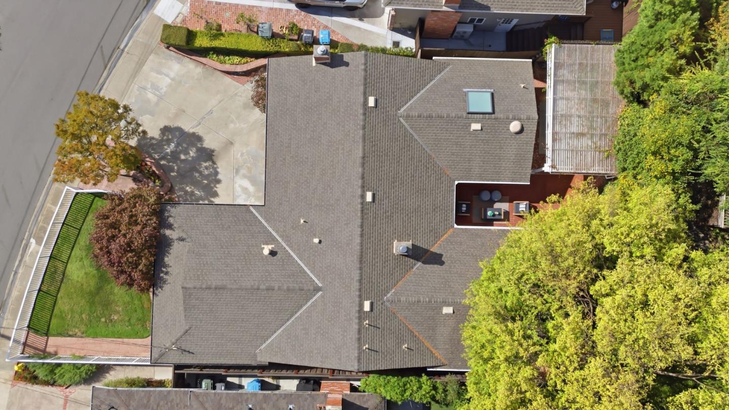 2720 Debbie CT
