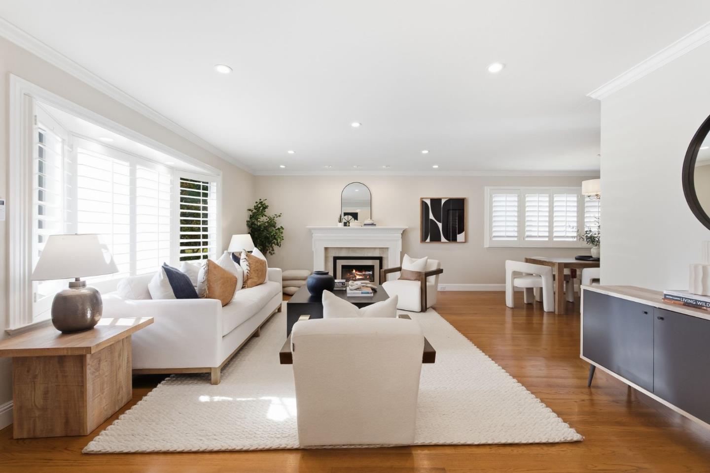 2720 Debbie CT