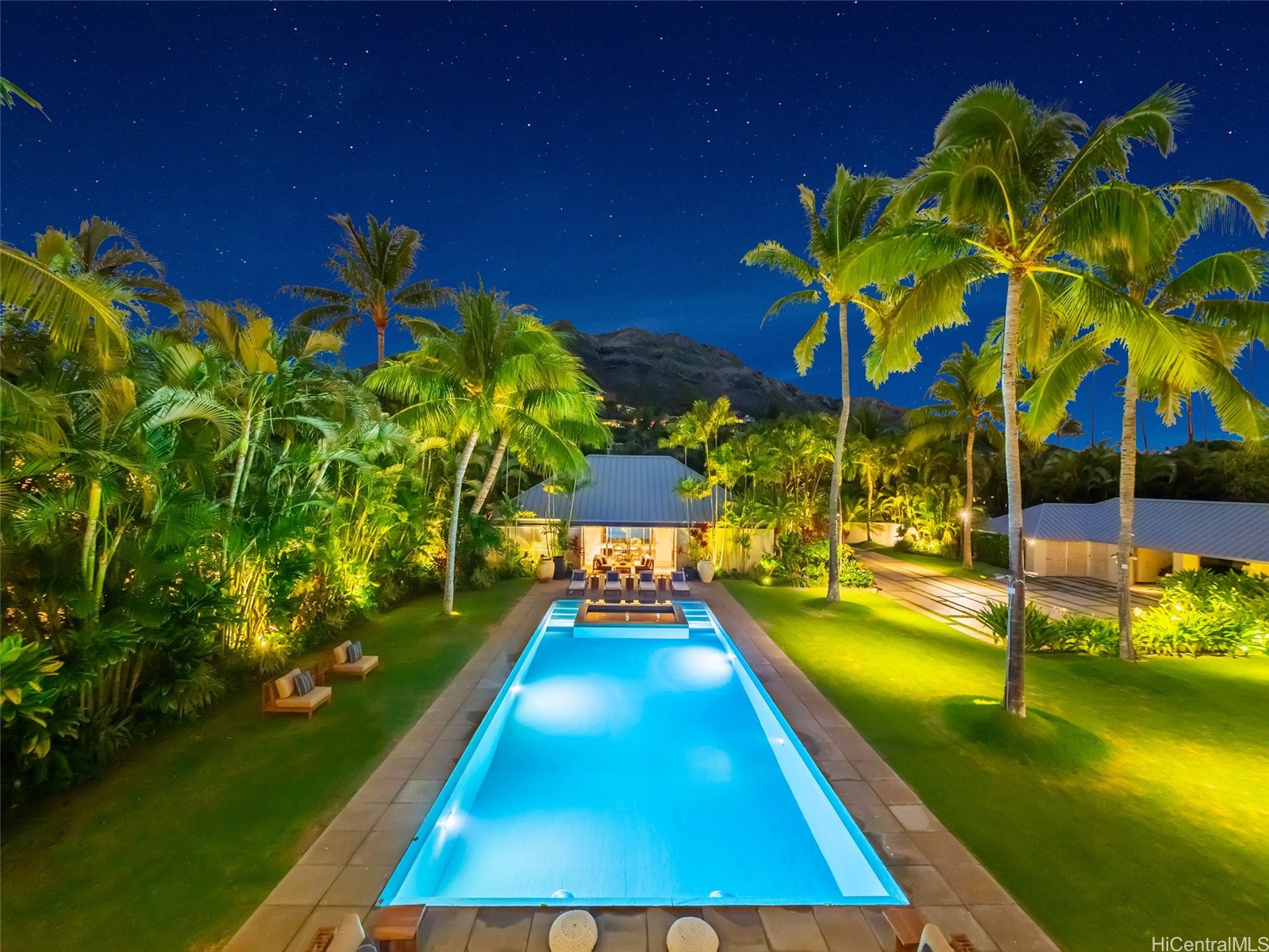 1240 Mokulua Drive