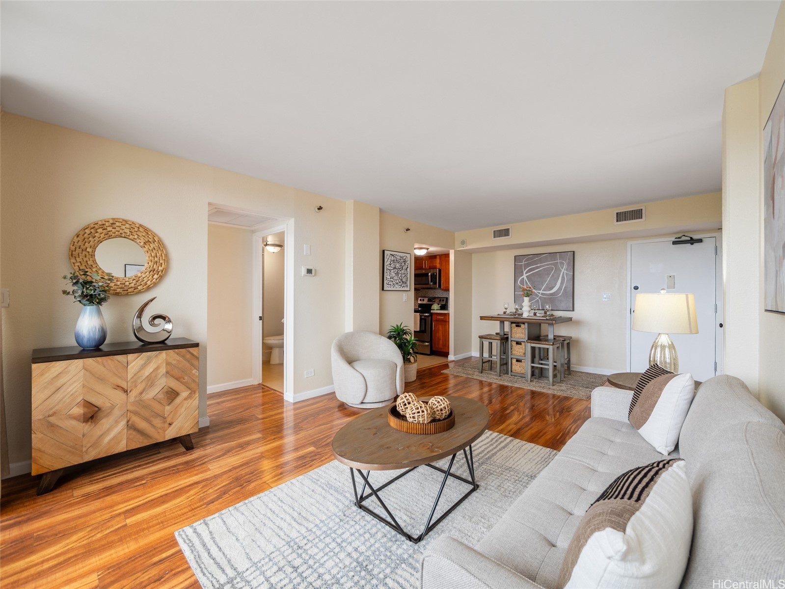 2499 Kapiolani Boulevard 2703