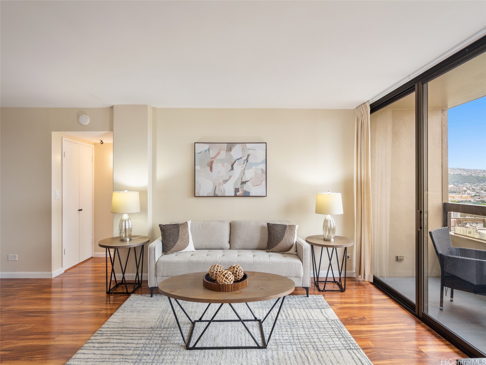 2499 Kapiolani Boulevard 2703
