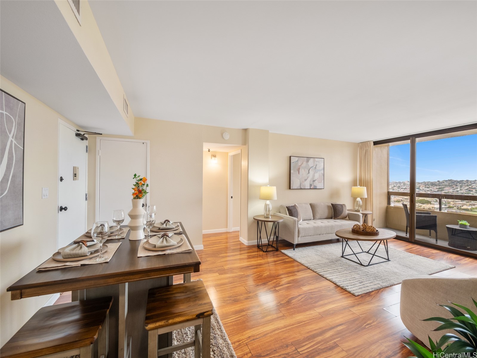 2499 Kapiolani Boulevard 2703