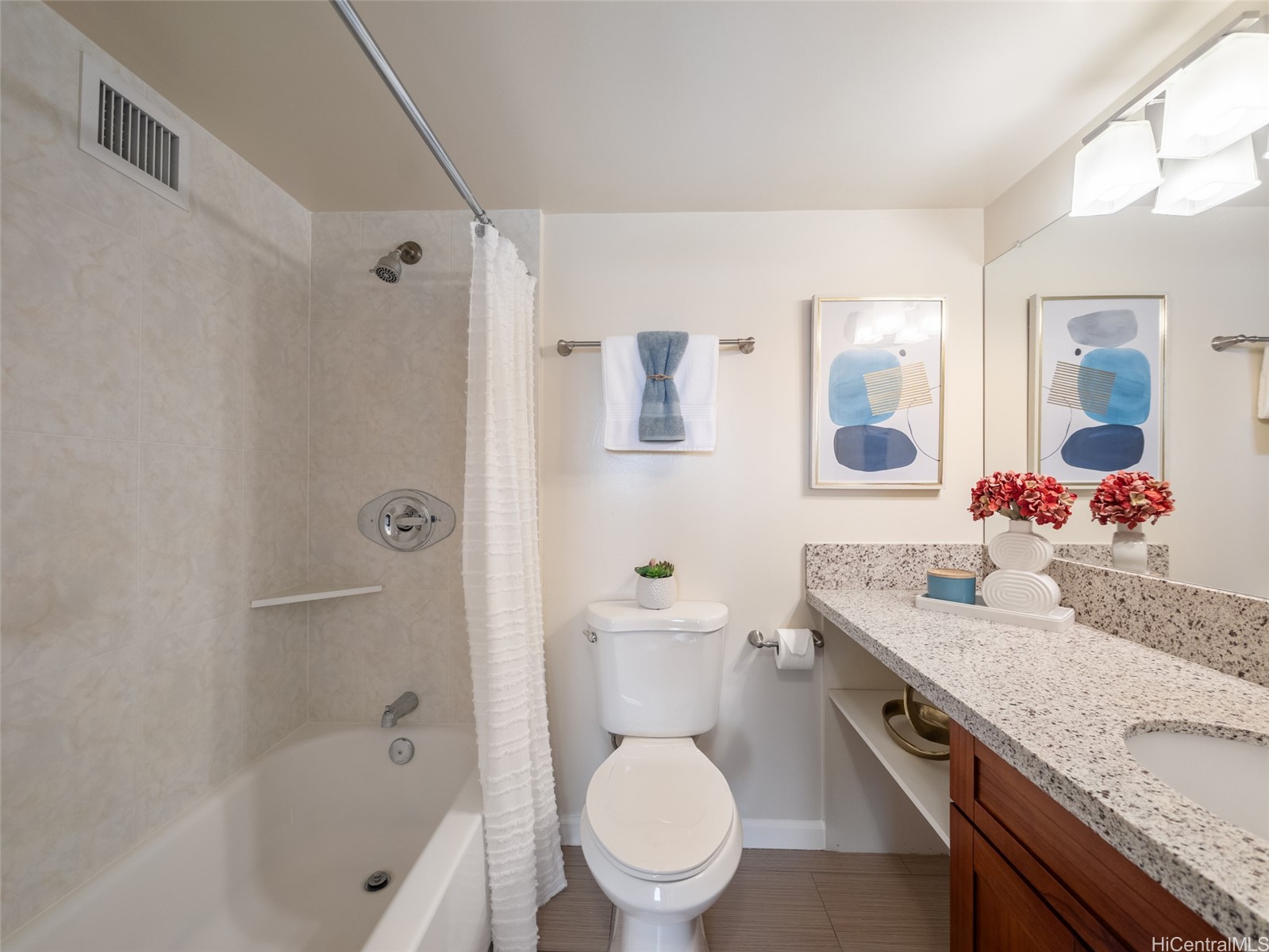 2499 Kapiolani Boulevard 2703