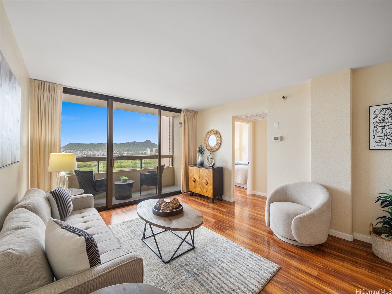 2499 Kapiolani Boulevard 2703
