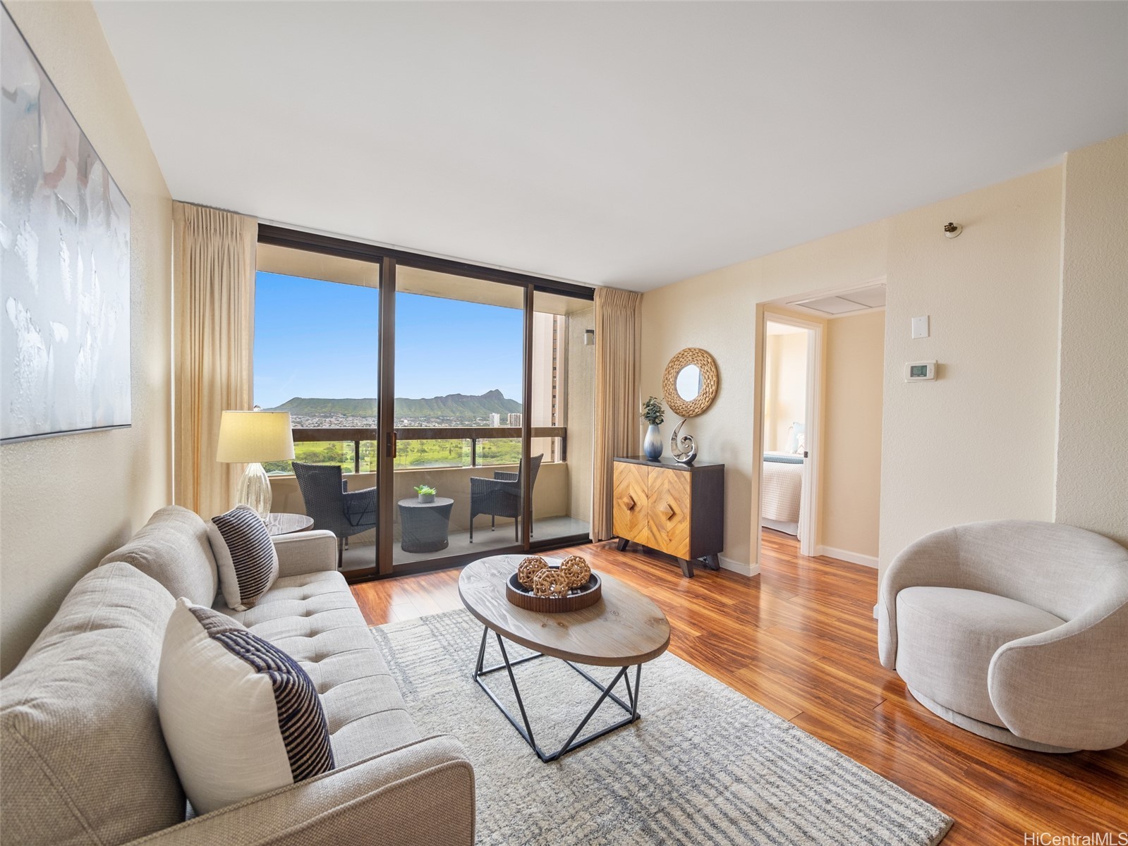 2499 Kapiolani Boulevard 2703