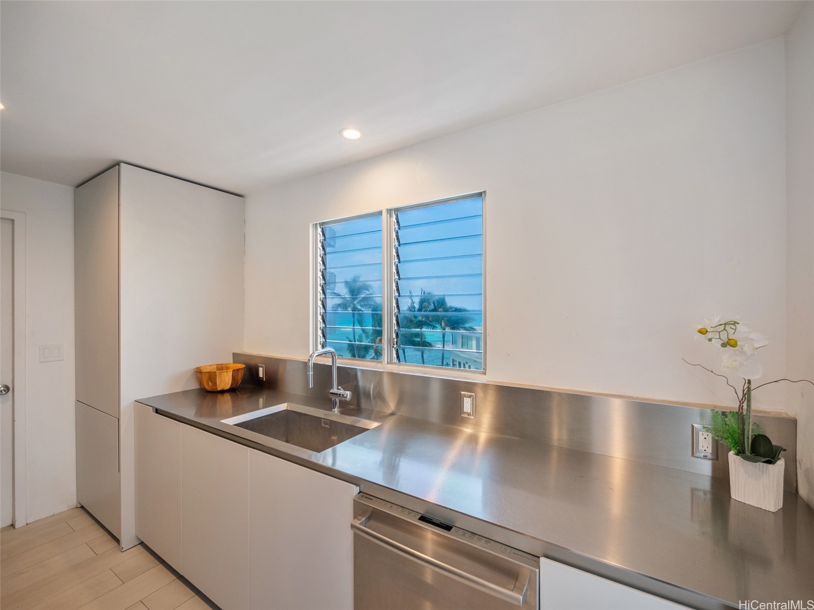 2969 Kalakaua Avenue 505