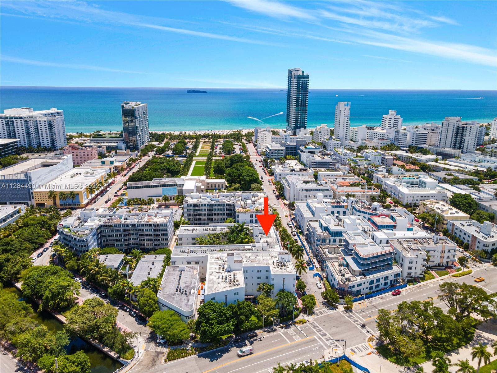 435 21st St Unit: 221