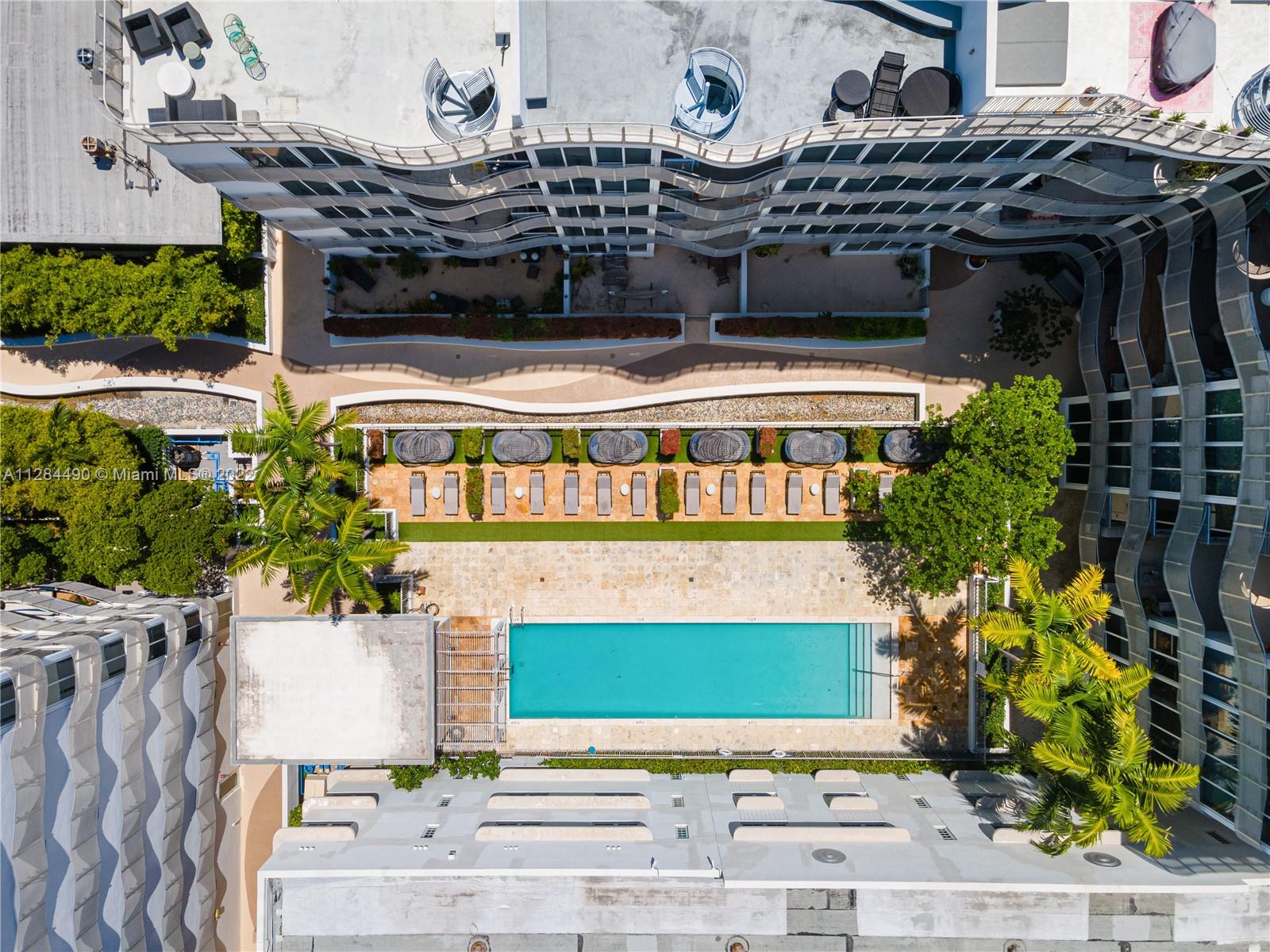435 21st St Unit: 221