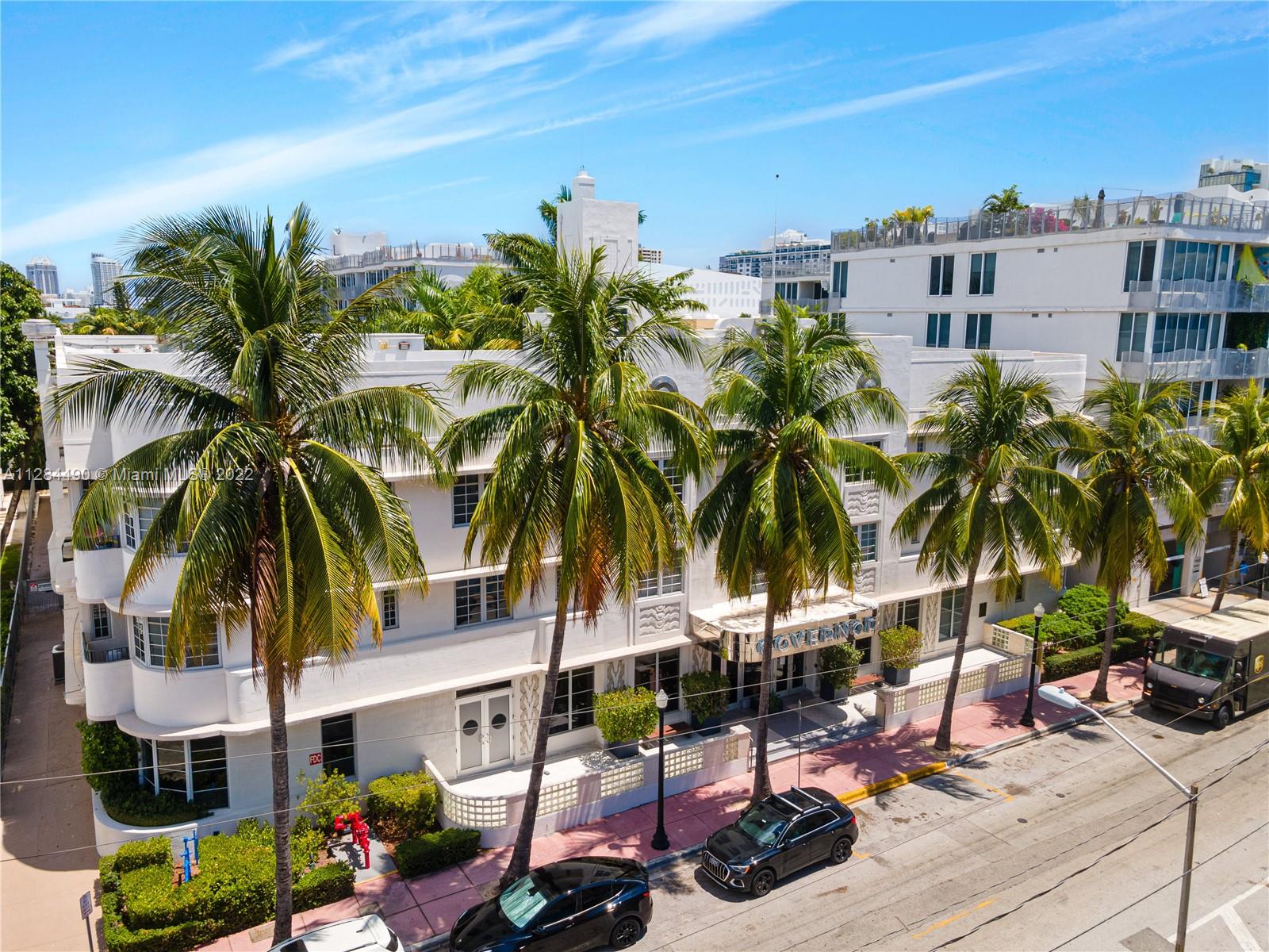 435 21st St Unit: 221