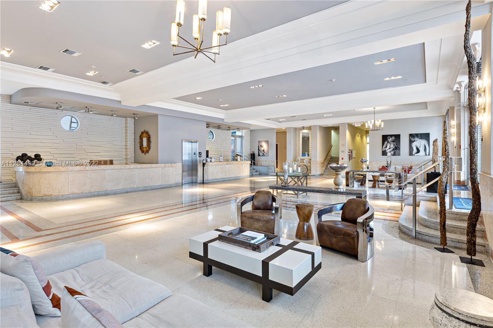 435 21st St Unit: 221