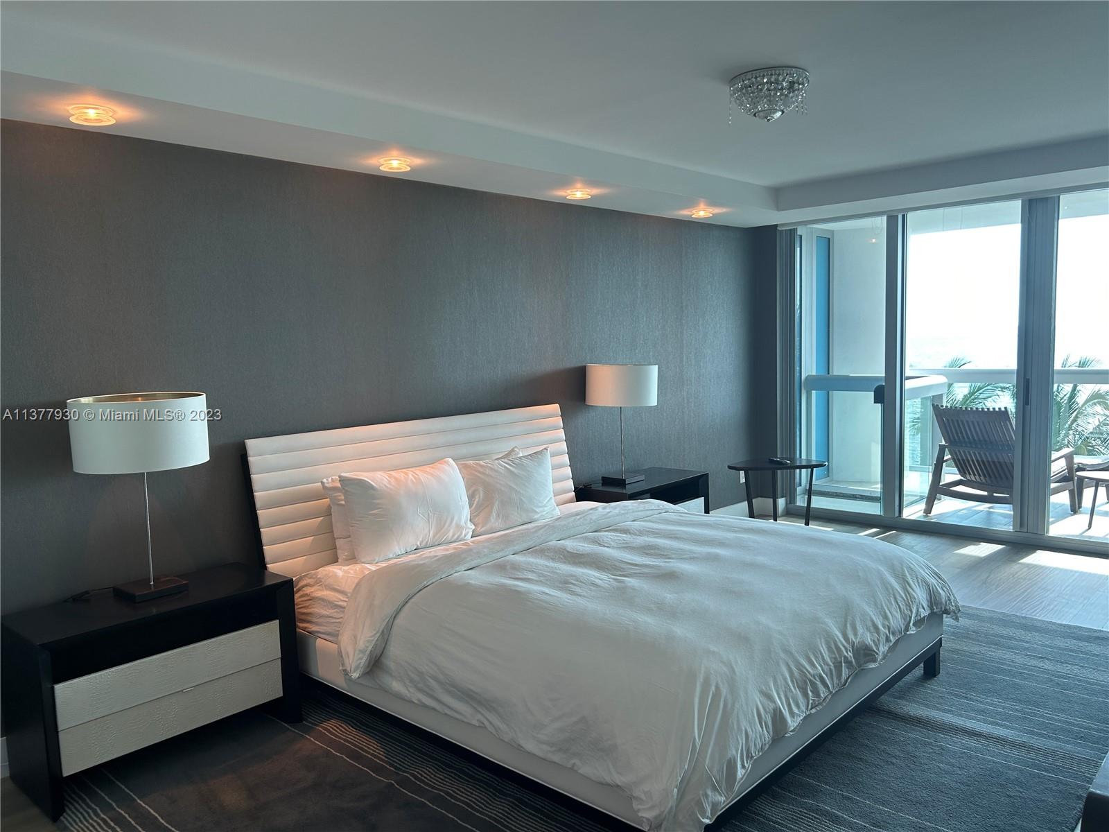 6899 Collins Ave Unit: 404