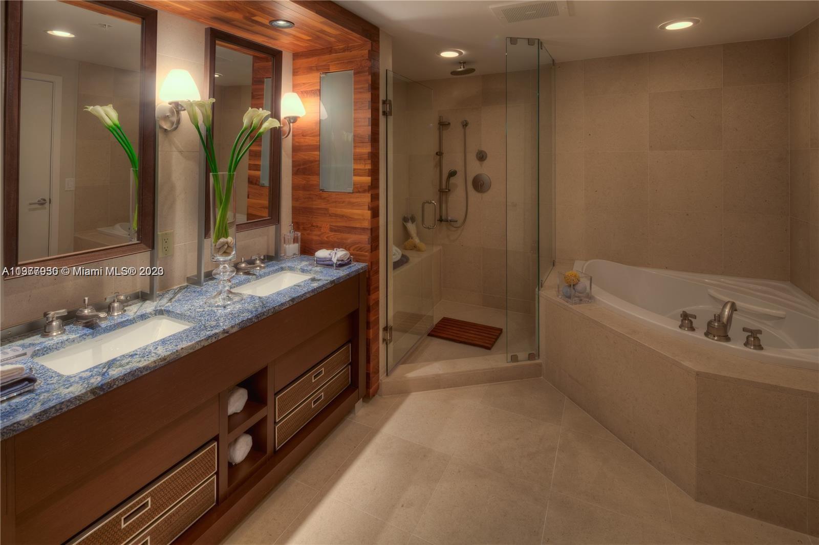 6899 Collins Ave Unit: 404