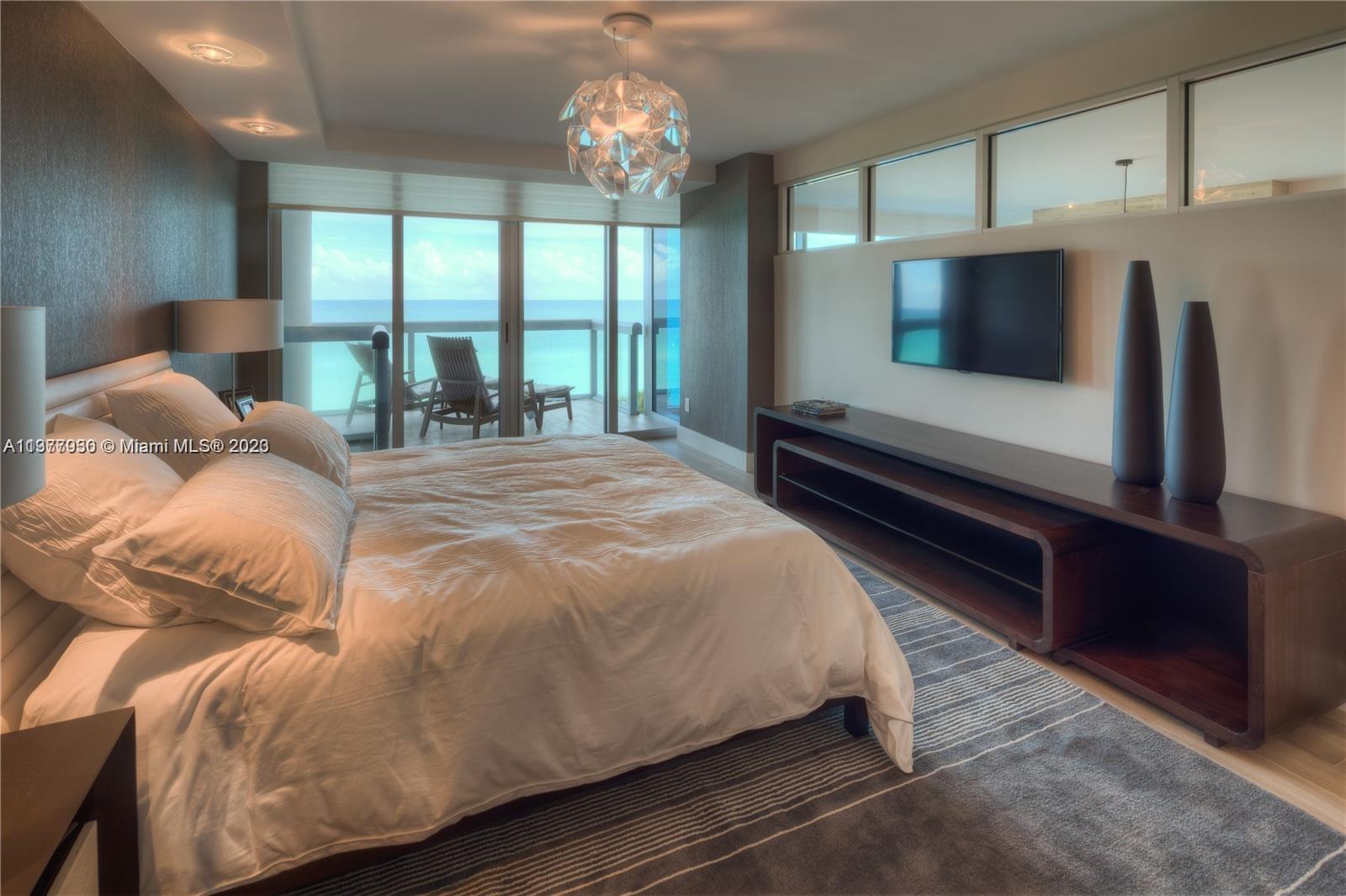 6899 Collins Ave Unit: 404
