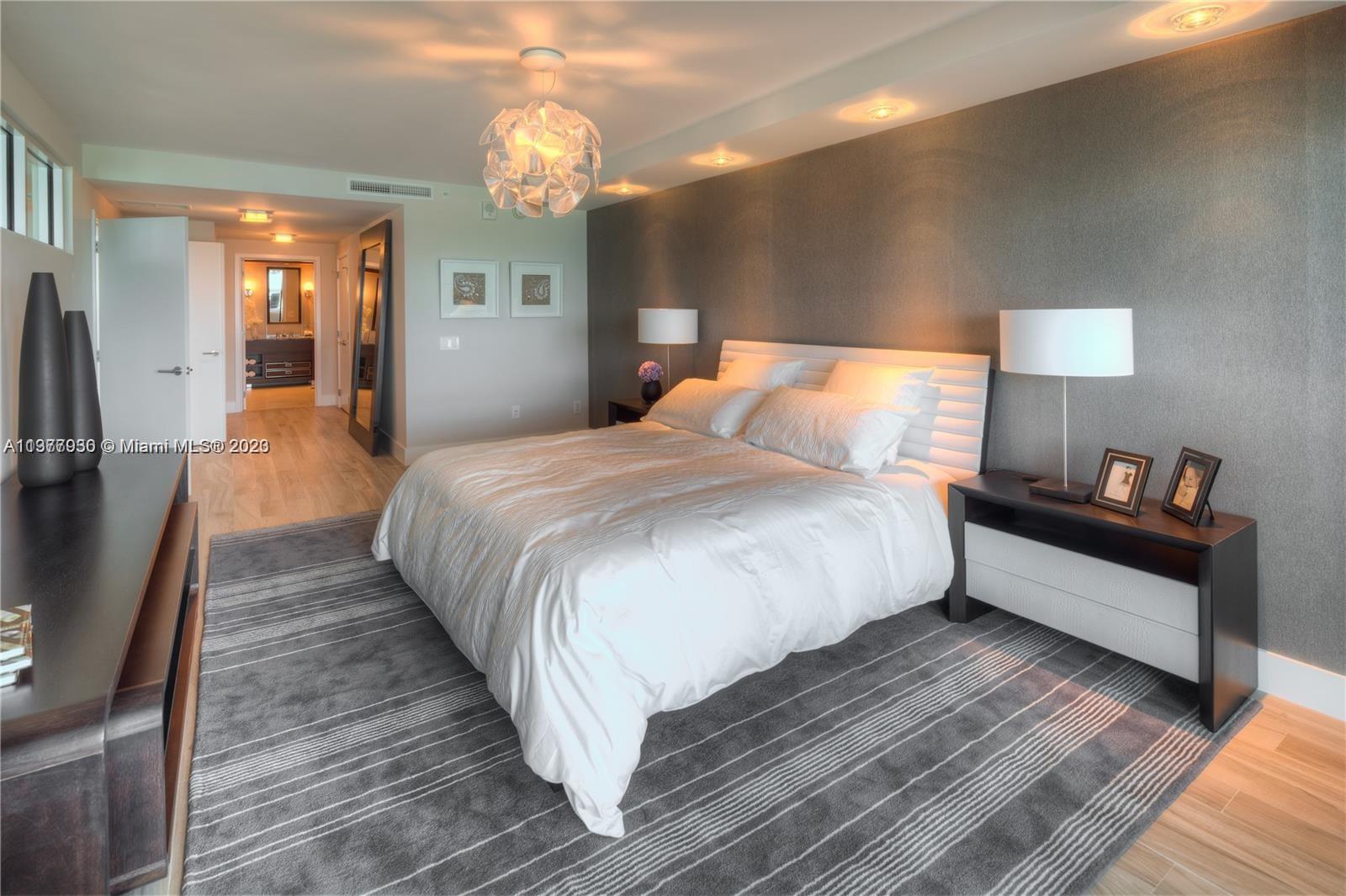 6899 Collins Ave Unit: 404