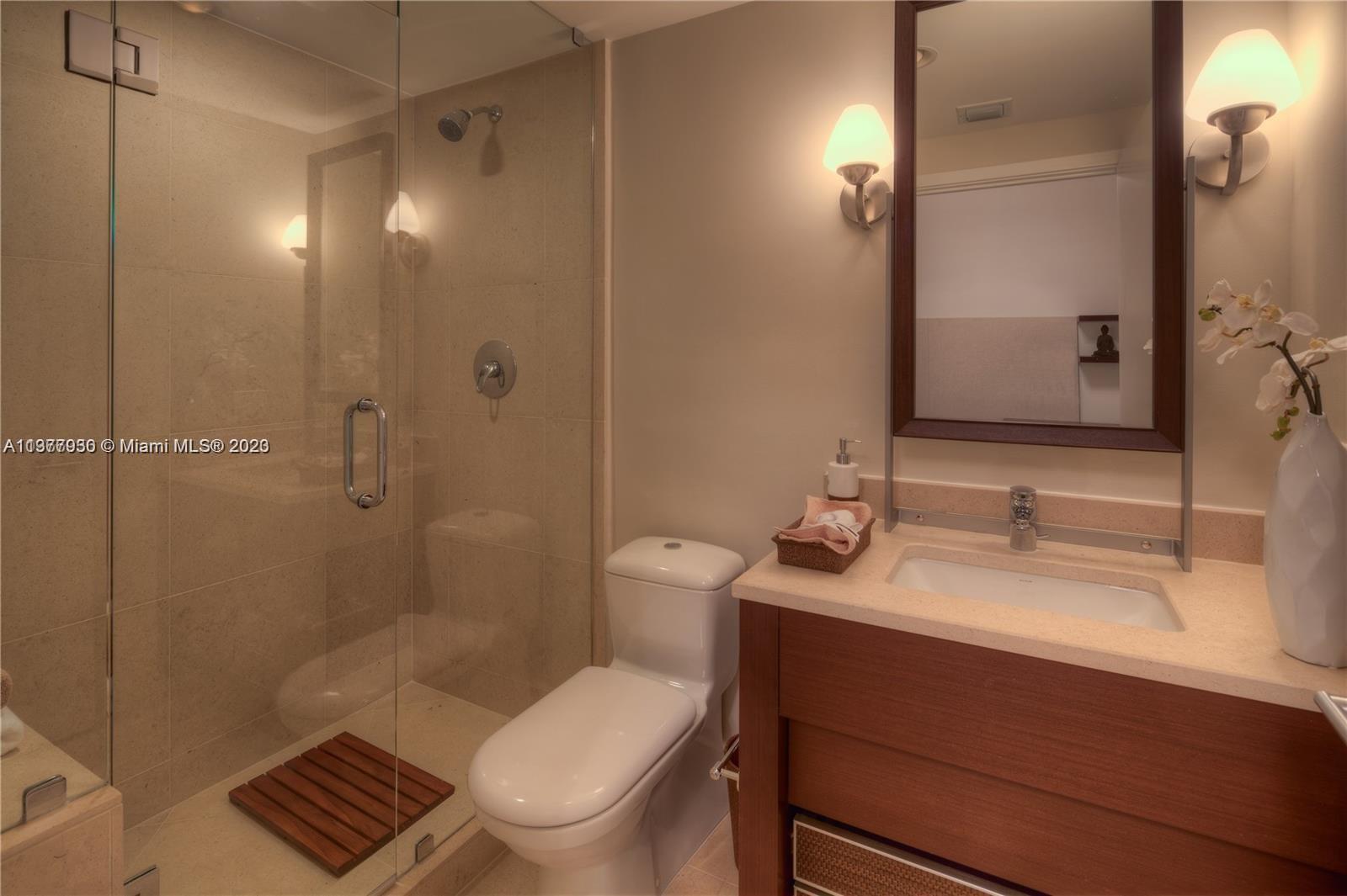 6899 Collins Ave Unit: 404