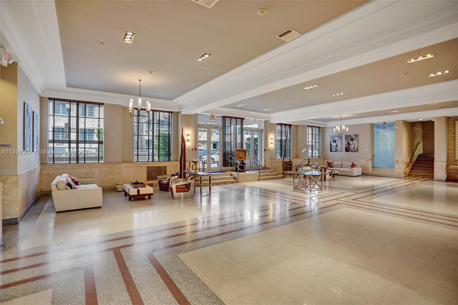 435 21st St Unit: 210