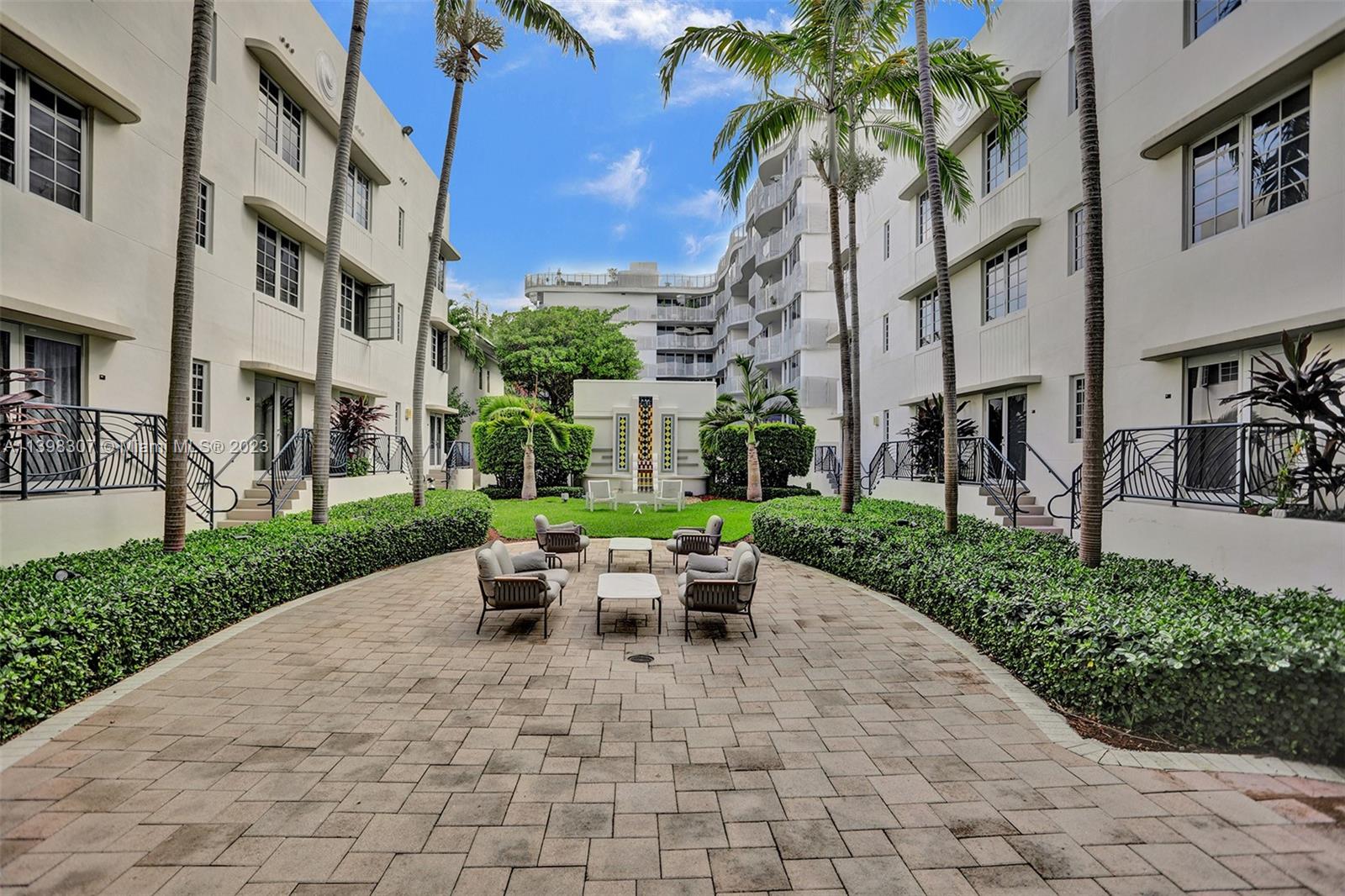 435 21st St Unit: 210