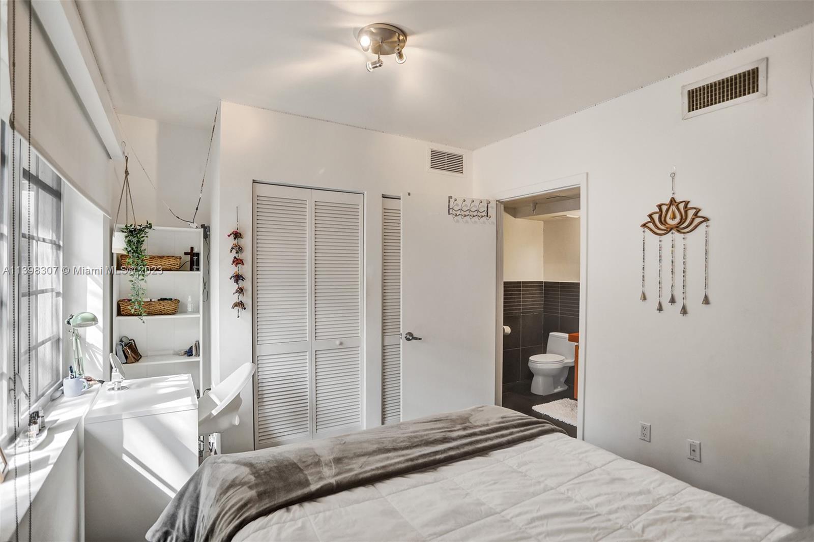435 21st St Unit: 210