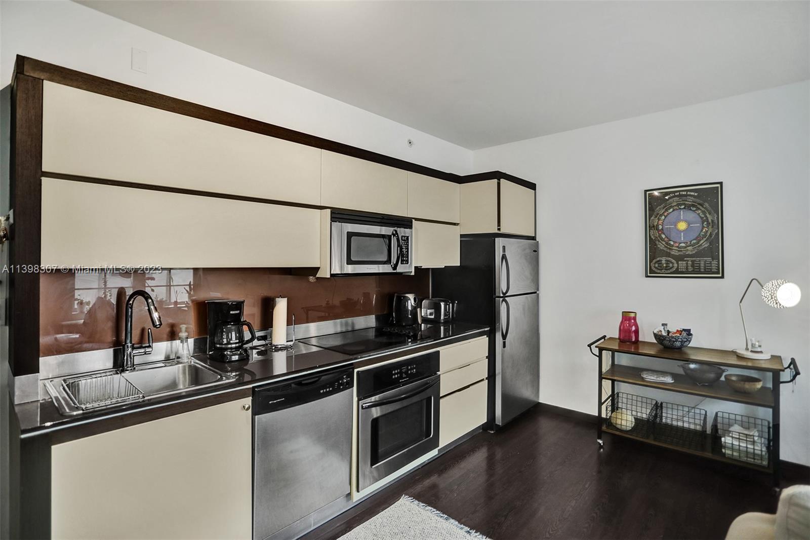 435 21st St Unit: 210