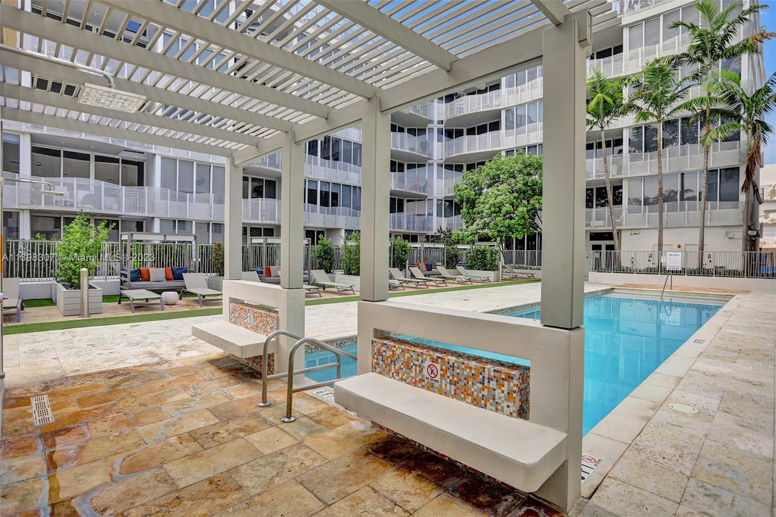 435 21st St Unit: 210