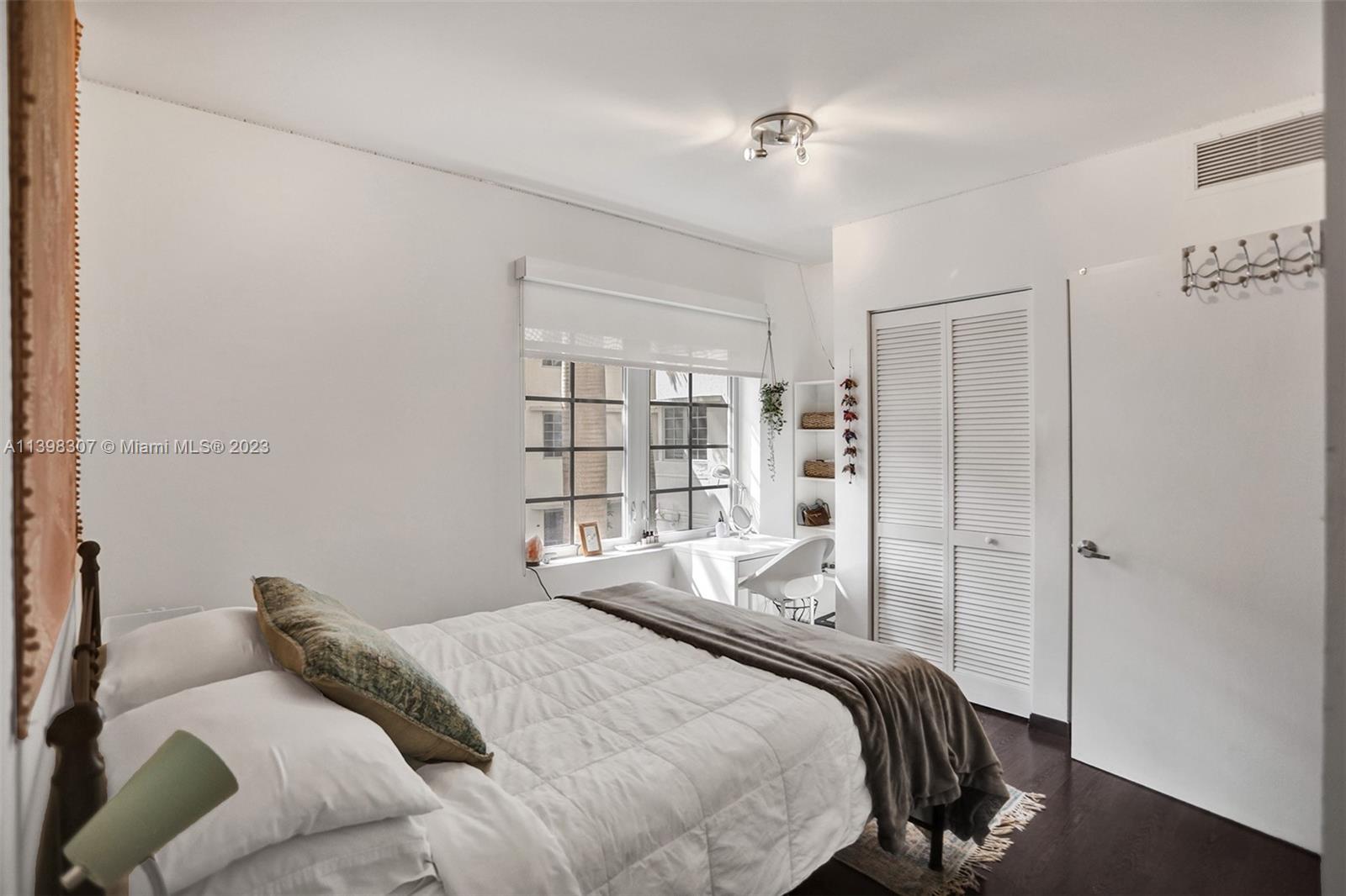 435 21st St Unit: 210