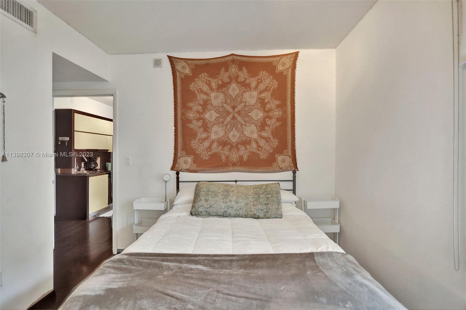 435 21st St Unit: 210