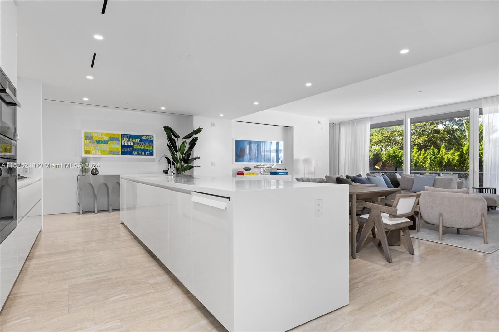 9111 Collins Ave # 322 Unit: N-322