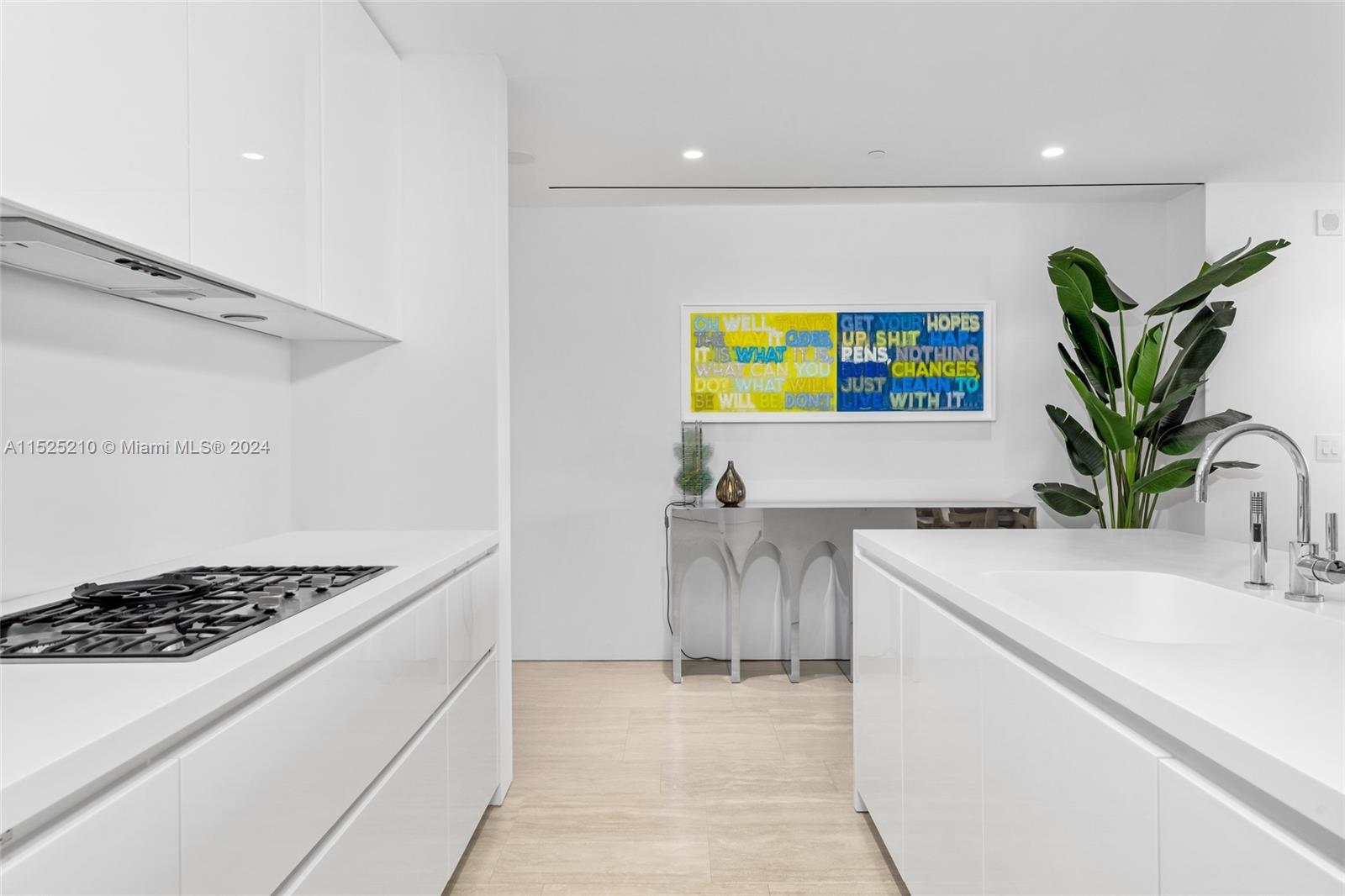 9111 Collins Ave # 322 Unit: N-322