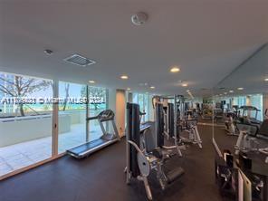 5025 Collins Ave # 1707